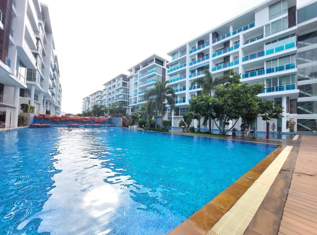 My Resort Huahin: Affordable Beachside Getaway with Water Park Exterior photo